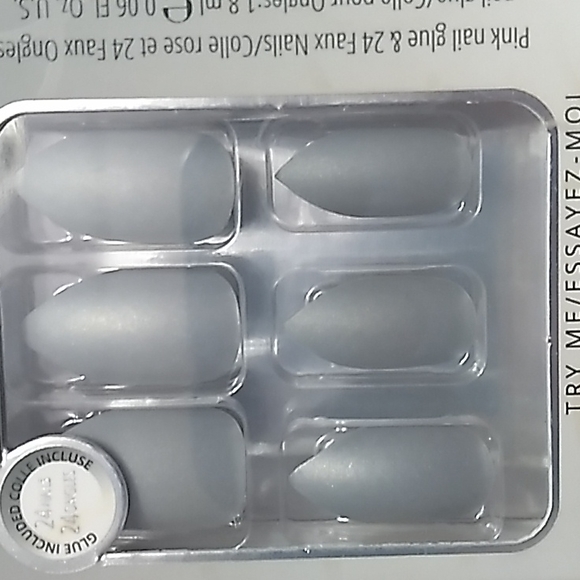 (3/$15) Helios Nail Systems Polished Artificial Nails - Picture 5 of 6